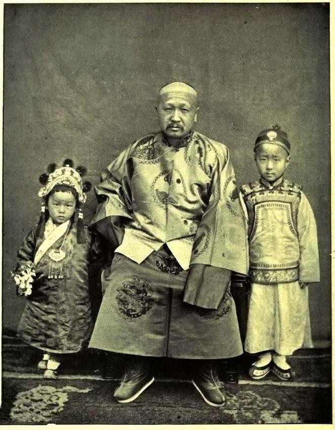 sx1124岑春煊家庭照